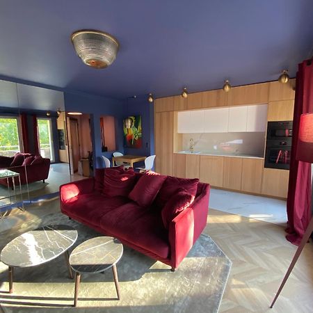 Luxury Paris La Vie En Rose Jacuzzi Terrasse Parking Διαμέρισμα Εξωτερικό φωτογραφία